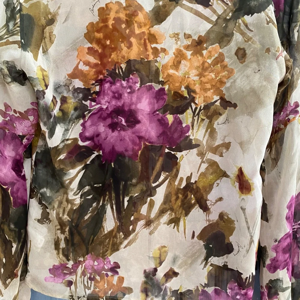 Burberry London Silk semi sheer floral top size M - Picture 11 of 12